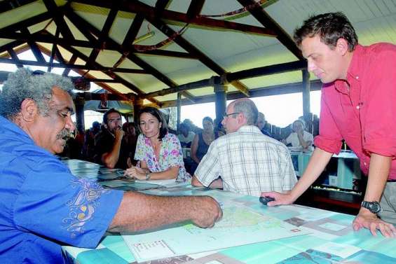 L'OEil se tourne vers le creek de la Baie Nord