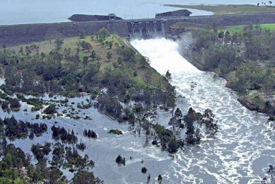 Tirs de barrage sur Wivenhoe