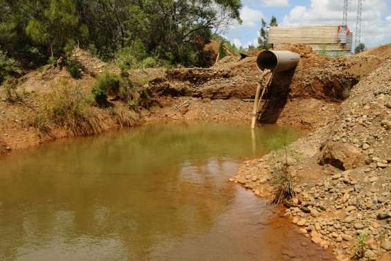 Fin de carrières dans la Tontouta