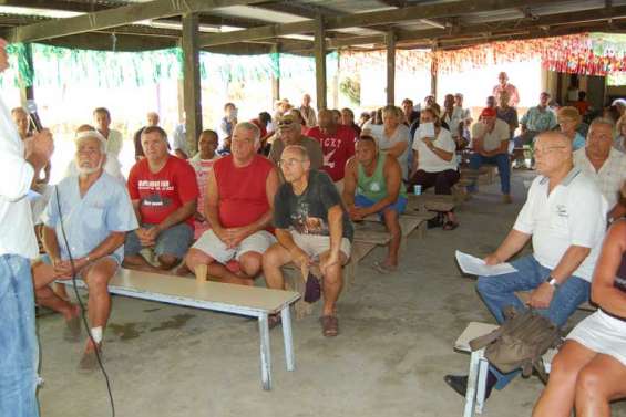 Gomès bat le rappel à Napoémien