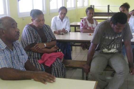 Les enseignants encore pris pour cibles