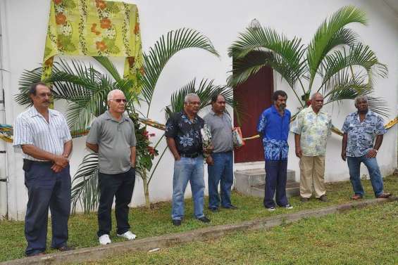 L'antenne aux dix-sept langues