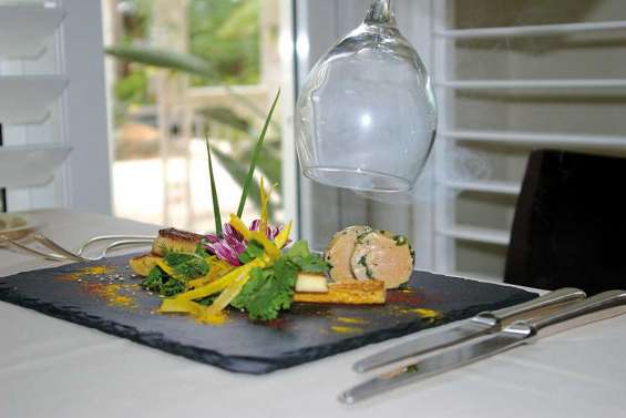 Foie gras cuit et cru, fumé aux herbes froides