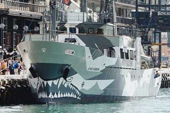 Un avion, mais pas de bateau