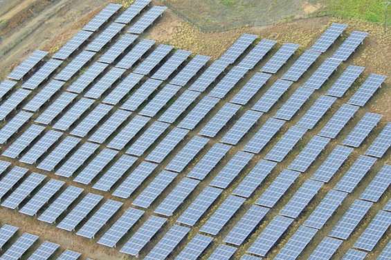 Feu vert pour trois centrales solaires