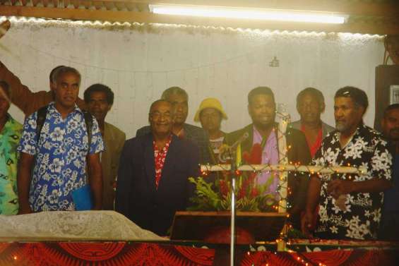 Nengone célèbre la Pentecôte