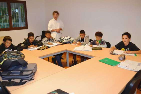 Encore de la place aux études du soir