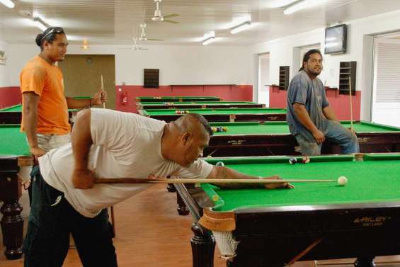 Le billard toujours fermé