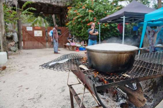 Les portes restent closes