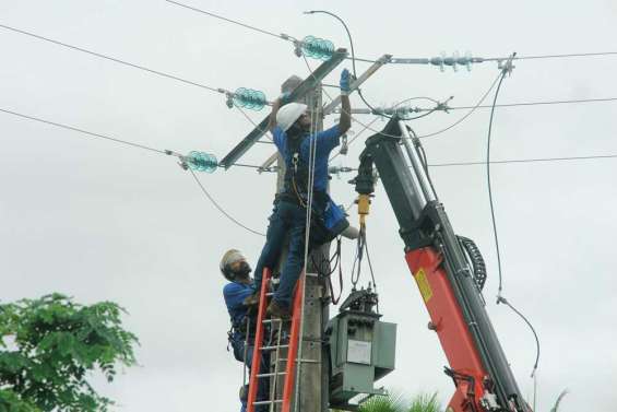 Un transformateur foudroyé à Maré