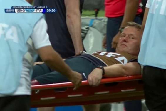 Coupe du monde - Le physio de l'Angleterre se blesse en fêtant le but de Sturridge