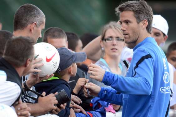 Raviot encense Landreau