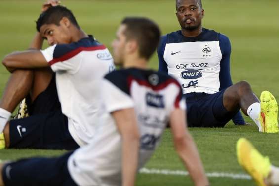 Pourquoi Evra est l'autre patron des Bleus 