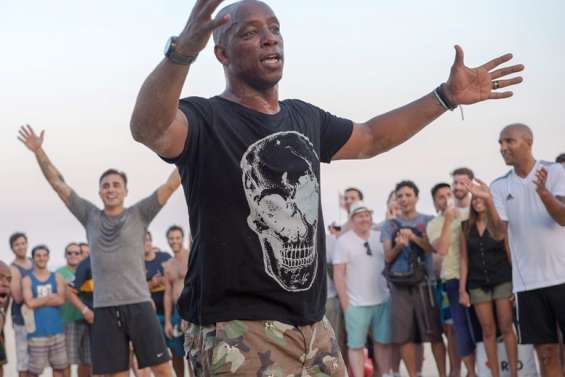 La famille de Ian Wright prise en otage