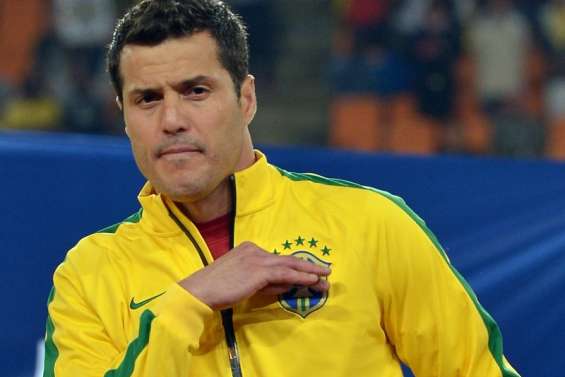 J.César défend Casillas