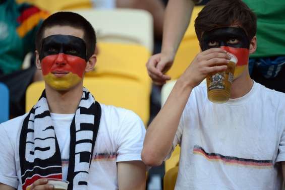 Les fans ivres inquiètent la FIFA