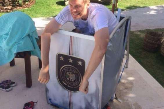 Le défi glacé de Mertesacker