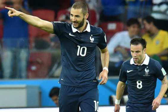 Monnet-Paquet voit bien les Bleus