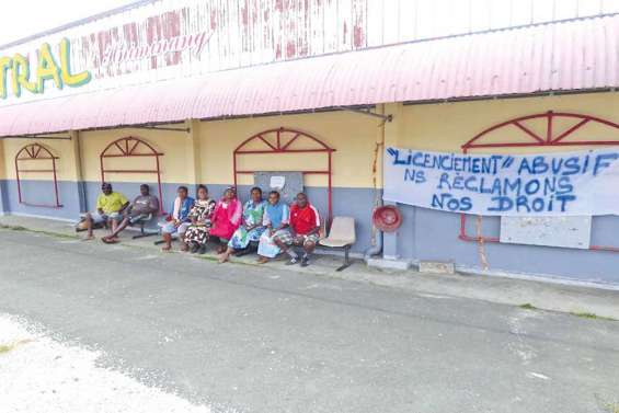Une trentaine de salariés inquiets
