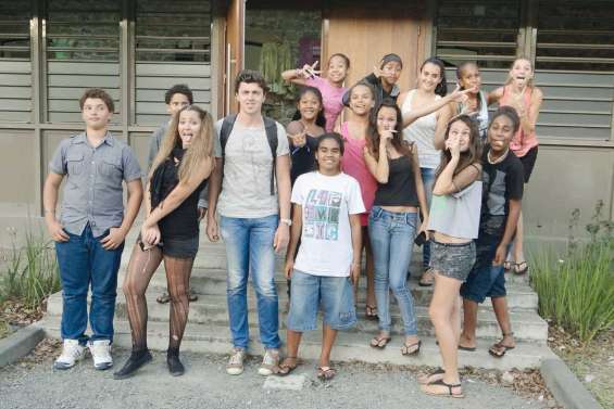 Le théâtre en langue originale