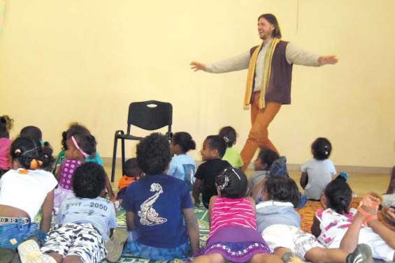 Les maternelles s'en laissent conter