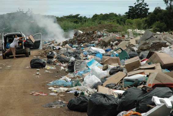 Les dépotoirs à la poubelle