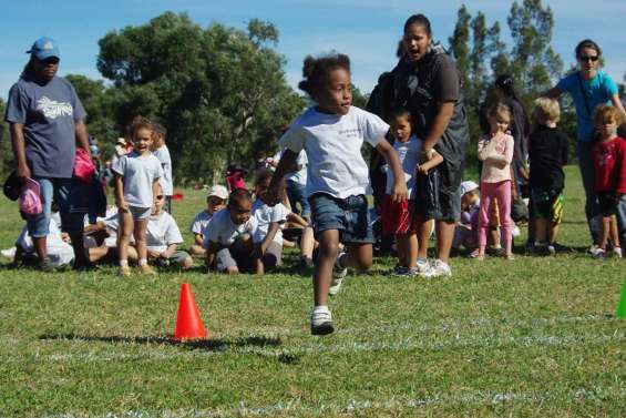 Bouge, cours, saute !