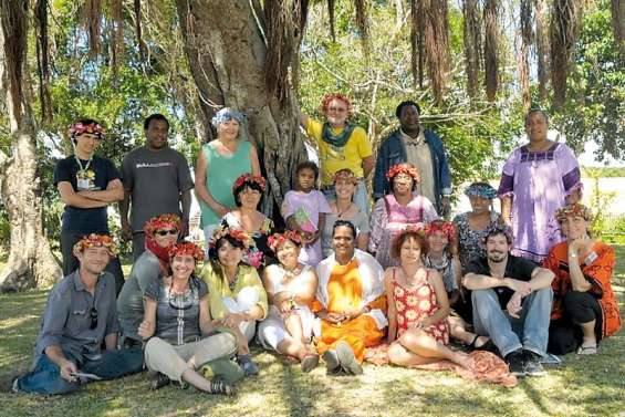 Les Îles fêtent le livre