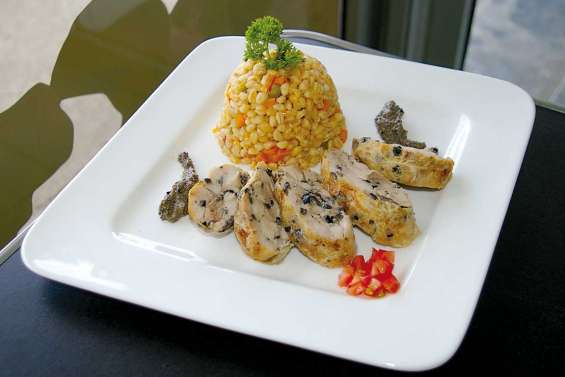 Crépinettes de volaille en tapenade et blésotto