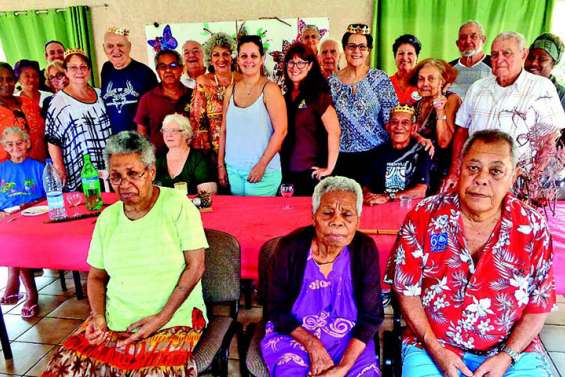 Des rois et des reines au centre de retraite