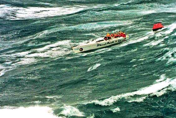 La Sydney-Hobart hantée  par une tempête meurtrière
