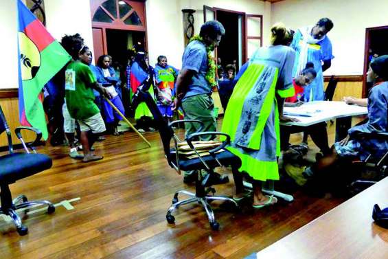 Logique à Thio et Yaté, plus étonnant à Kunié