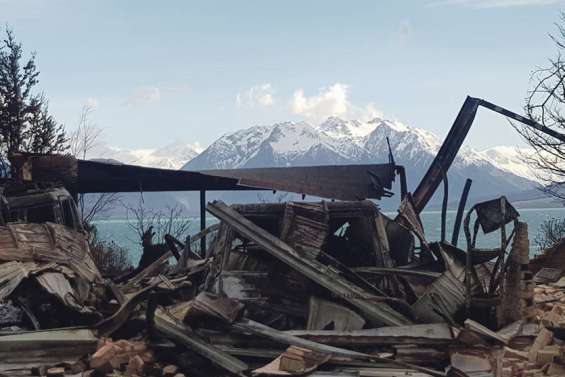 Un village entièrement rasé par un violent incendie