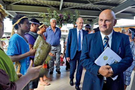 Le vice-recteur en visite au collège Edmée-Varin