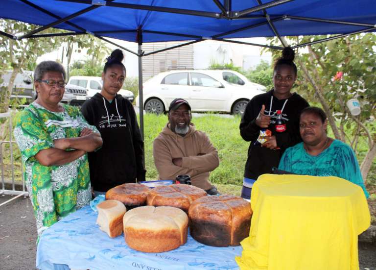 Les Mamans de Dumbéa-sur-Mer font leur premier marché