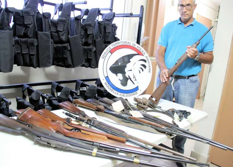 Les Calédoniens ont rendu quinze fois moins d'armes illégales qu'en Métropole