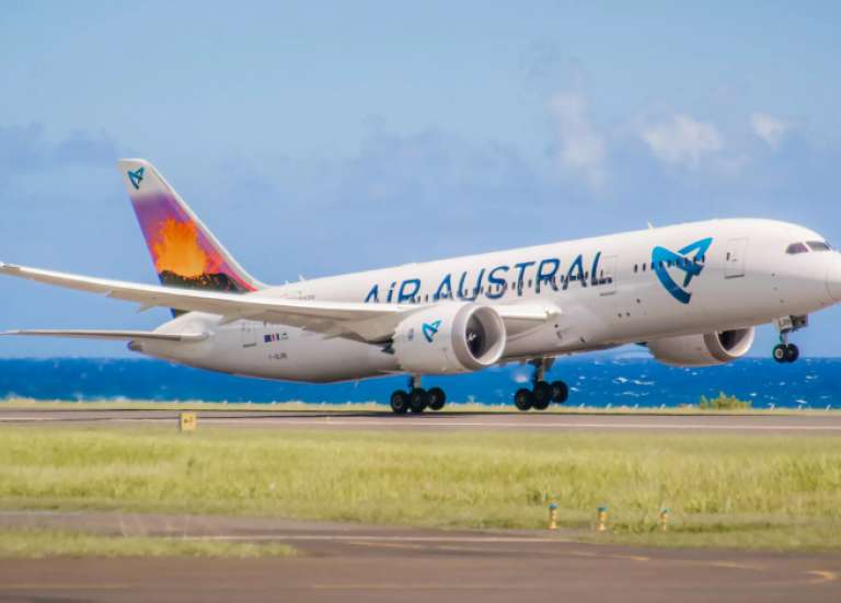 Face aux difficultés d'Air Austral, l'État demande à sa direction un plan de retournement sur trois ans