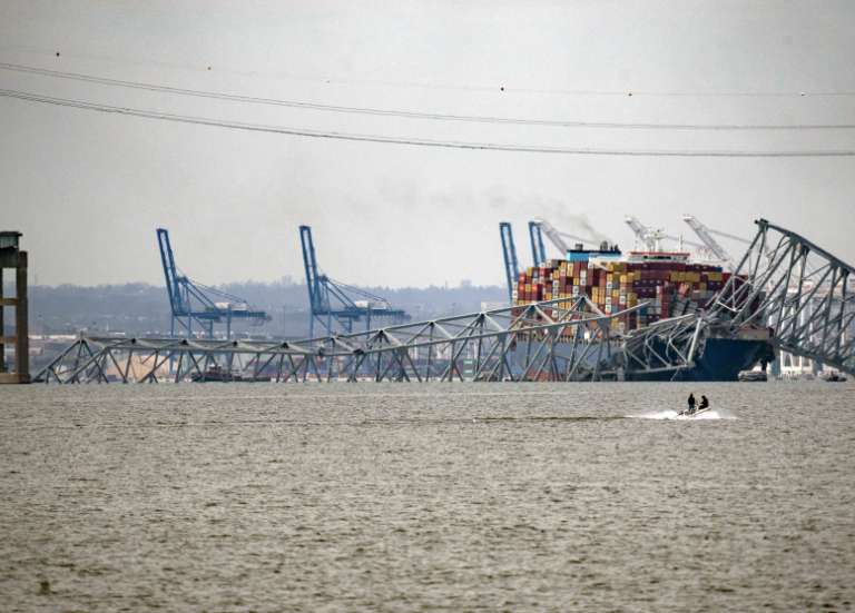 États-Unis : six personnes présumées mortes après l'effondrement d'un pont percuté par un navire à Baltimore