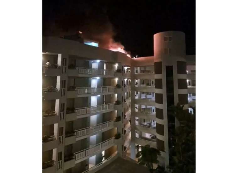 [Mise à jour] Australie: un hélicoptère s'écrase sur le toit d'un hôtel, son pilote tué