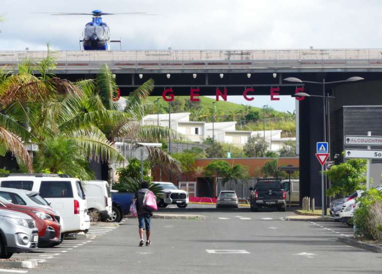 Un adolescent attaqué par un requin à Pouébo