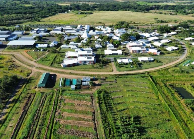 Soupçons de viol sur mineur : le proviseur du lycée de Pouembout suspendu provisoirement
