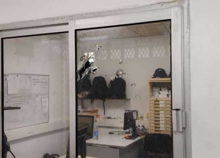 La gendarmerie de Tadine visée par un coup de feu