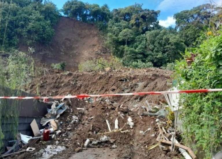 Éboulement à Tahiti : le gouvernement calédonien envoie deux géologues sur place