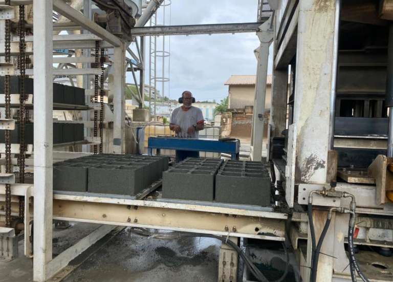 Chez Sobeca, le béton tient bon malgré la crise