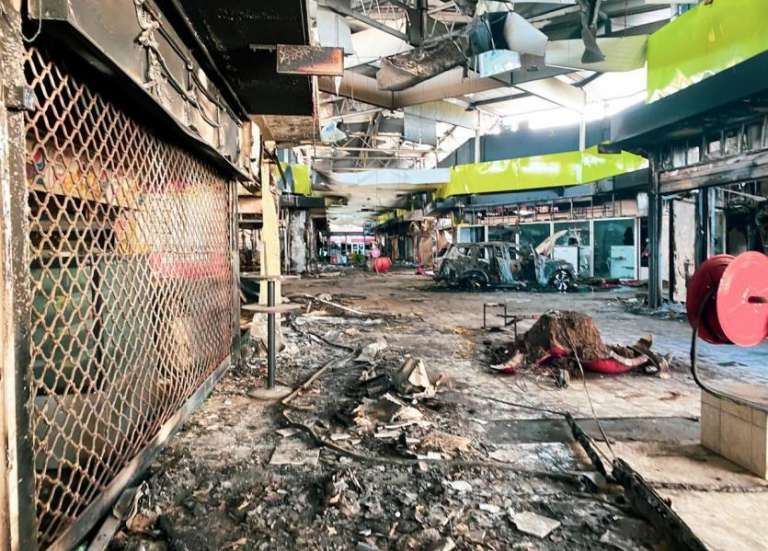 Émeutes : l’État condamné à verser 3,3 milliards de francs à l’assureur Allianz