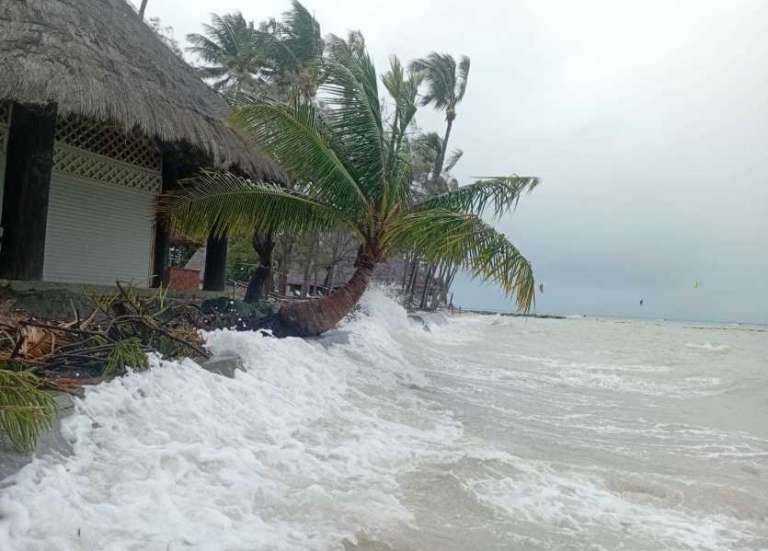 Avis de forte houle de Koné à l’île des Pins