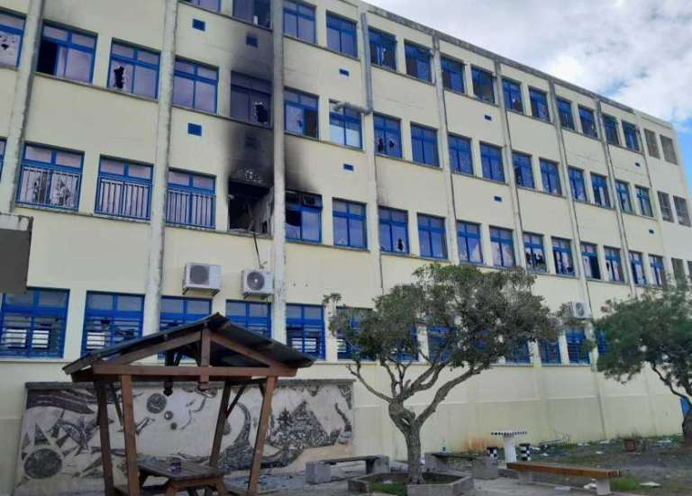 Émeutes : l’État va financer la reconstruction de 80 bâtiments publics