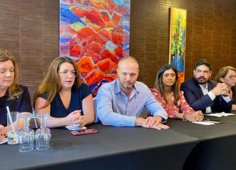 Pour les députés macronistes, renoncer à Bougival serait