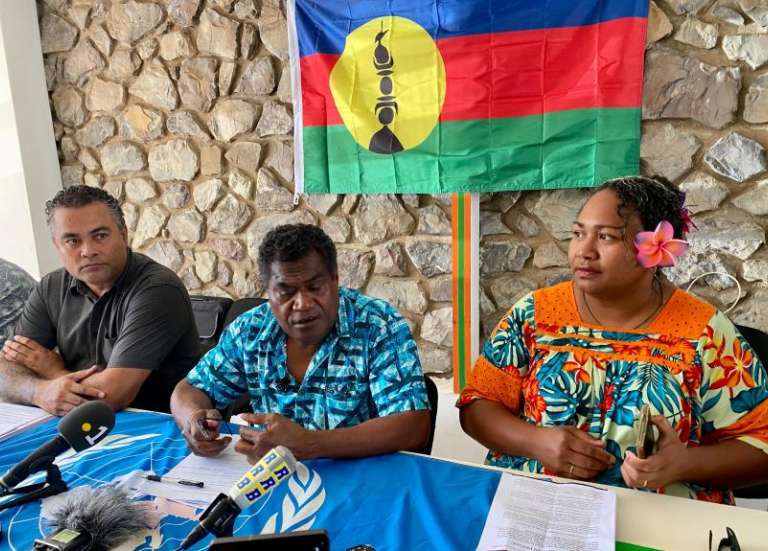 Le FLNKS décline Paris, invoque l’ONU et prépare les élections de 2026