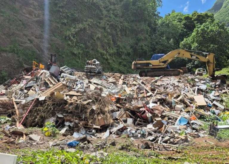 L’équivalent de 40 piscines olympiques de déchets dans une décharge illégale en Polynésie
